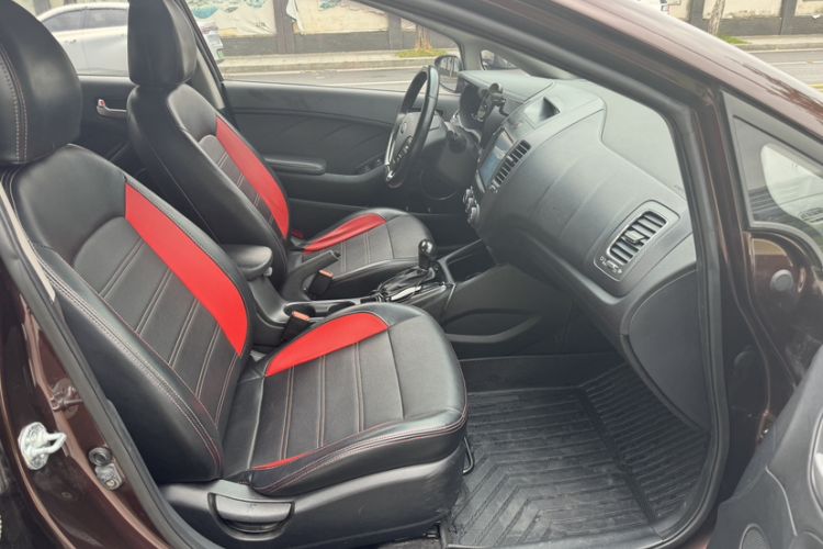 Used Kia K3 2016 1.6L Automatic GLS Interior 2