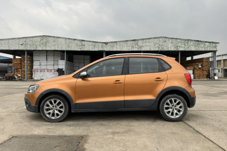 Used Volkswagen Polo 2014 1.6L Cross Polo Automatic