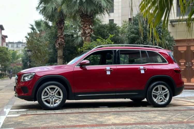 Used Mercedes-Benz GLB 2023 Refresh GLB 200 Fashion Edition
