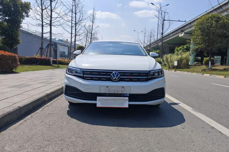 Used Volkswagen Bora 2021 1.5L Manual Fashion Smart Connect Edition Exterior 1