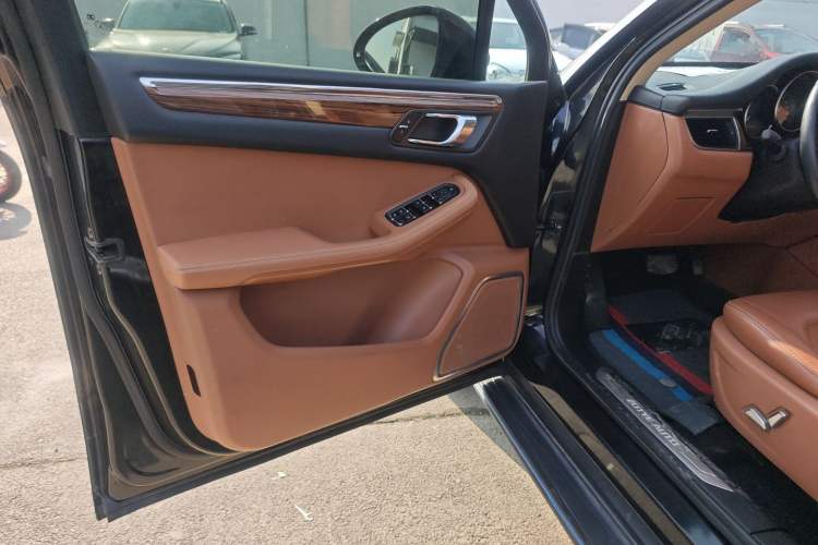 Used Zotye SR9 2017 2.0T Automatic Ultimate Edition