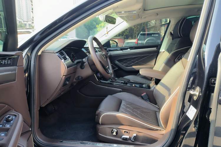 Used Volkswagen Phideon 2021 380TSI Luxury Edition
