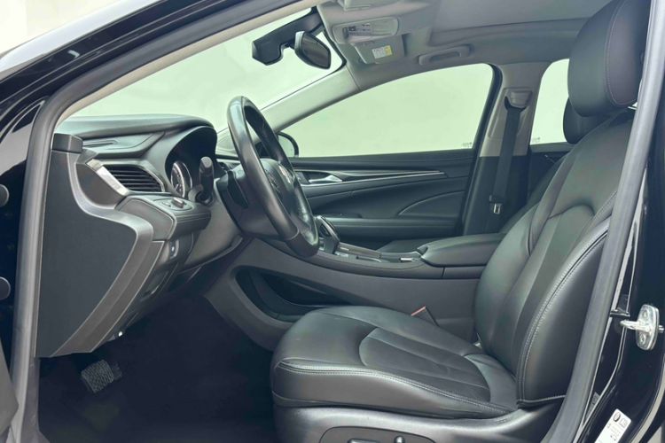 Used Buick LaCrosse 2019 28T Luxury Version Left Front Seat