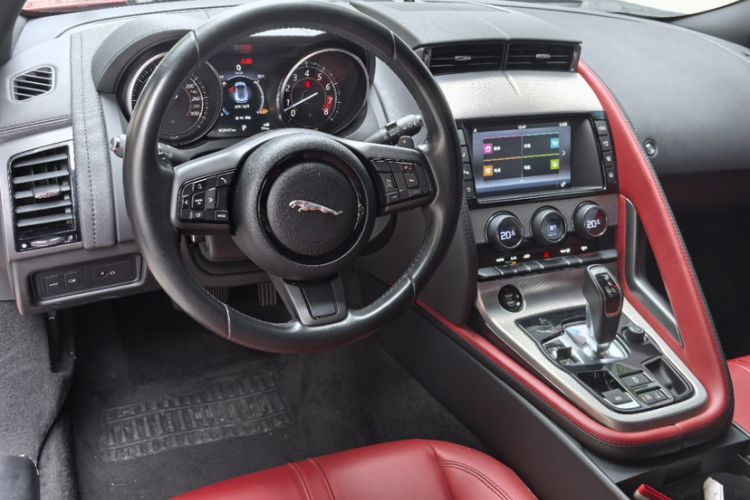 Used Jaguar F-TYPE 2016 3.0 SC Hardtop Version
