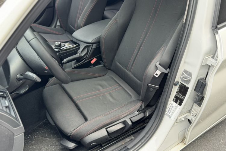 Used BMW 1 Series 2018 118i Sport Design Package Left Front Seat