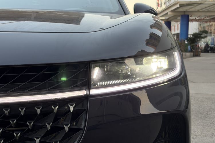 Used VOYAH PASSION 2024 PHEV Four-Wheel Drive Ultra-Long Range Flagship Model