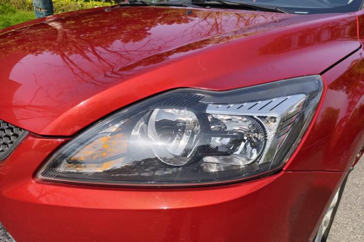 Used Ford Focus 2013 Hatchback Classic 1.8L Automatic Base Model
