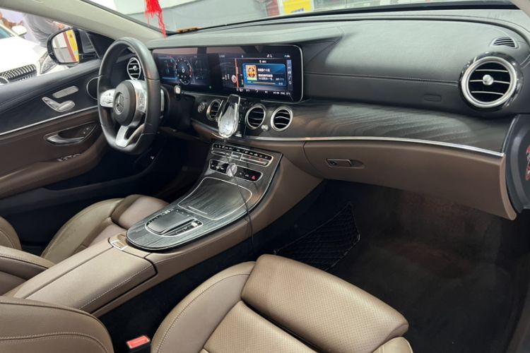 Used Mercedes-Benz E-Class 2019 E 200 L Sport Edition Interior 4