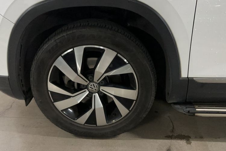 Used Volkswagen Tayron 2020 330TSI Two-Wheel Drive Luxury Smart Connectivity Version