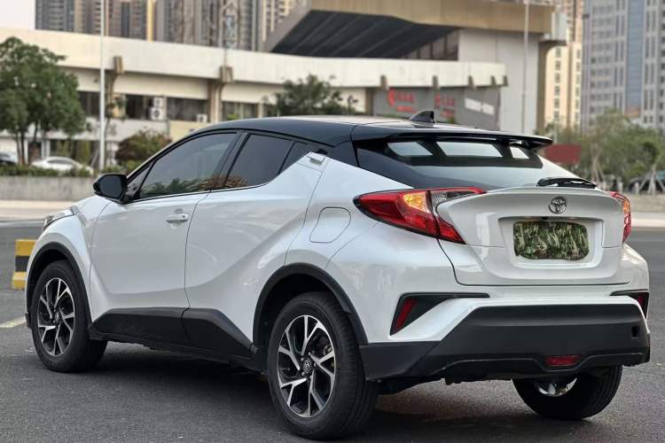Used Toyota C-HR 2020 2.0L Leading Edition Exterior 3