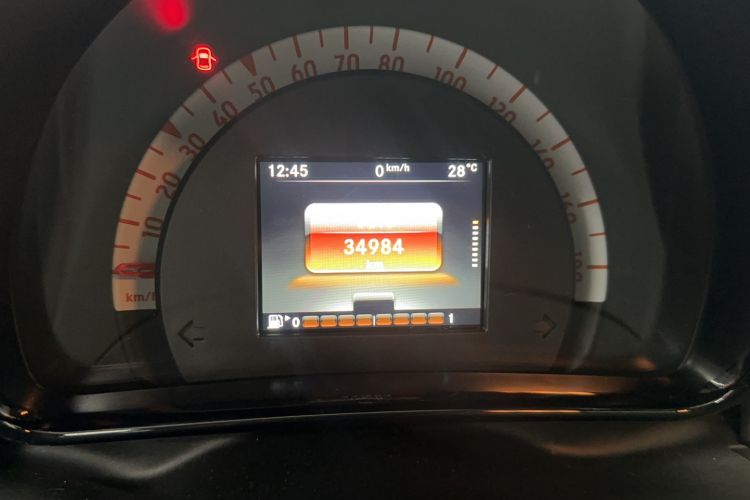 Used smart forfour 2016 0.9T 66 kW Pioneer Edition