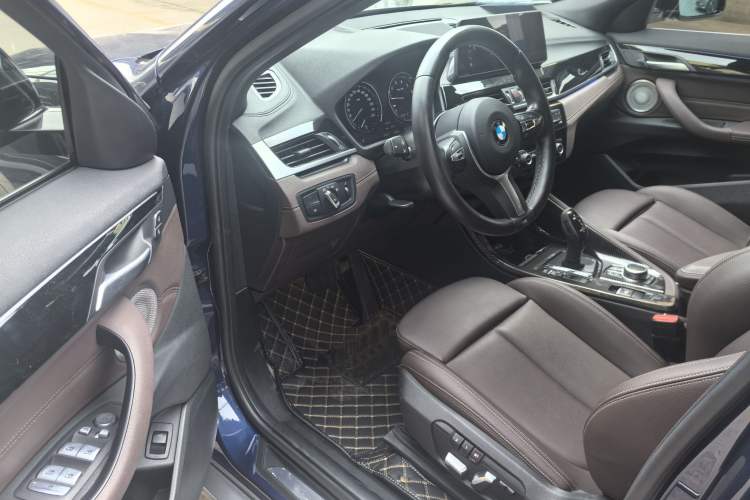 Used BMW X2 2021 sDrive25i Leading Model M Off-Road Package Interior 2