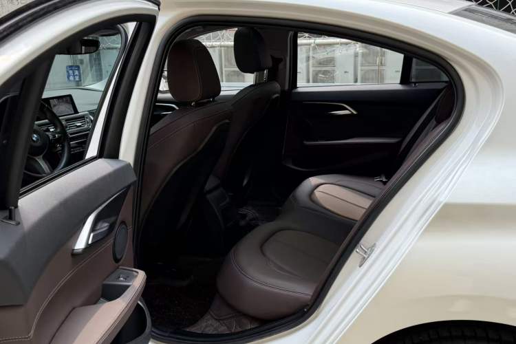 Used BMW 1 Series 2019 118i M Sport Package Interior 4