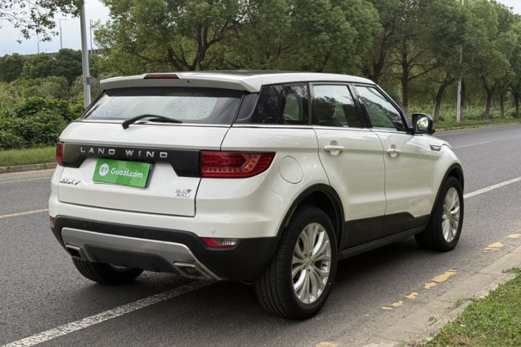 Used Land X7 2015 2.0T Panoramic Prestige Edition
