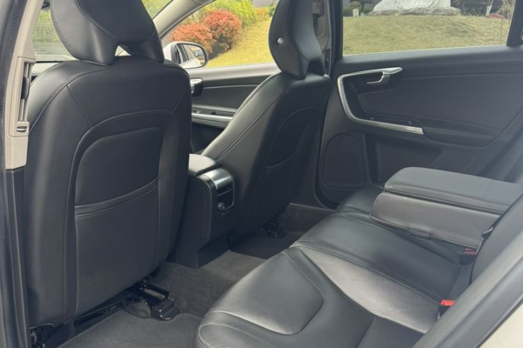 Used Volvo S60 2019 S60L Facelift T5 Intelligent Advanced Edition
