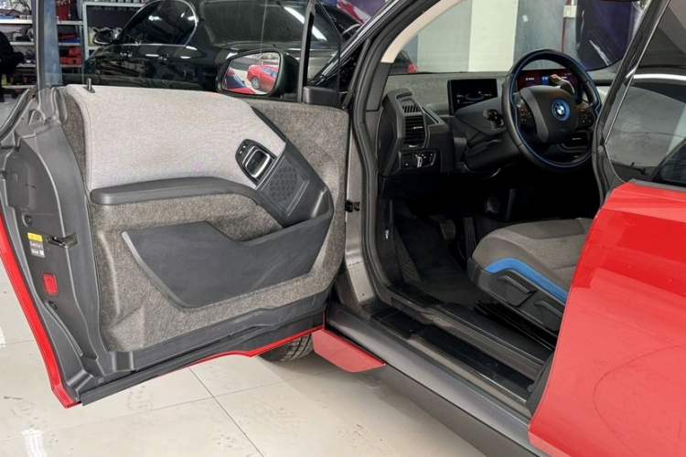 Used BMW i3 2020 Fast Charging and Smooth Driving Edition
