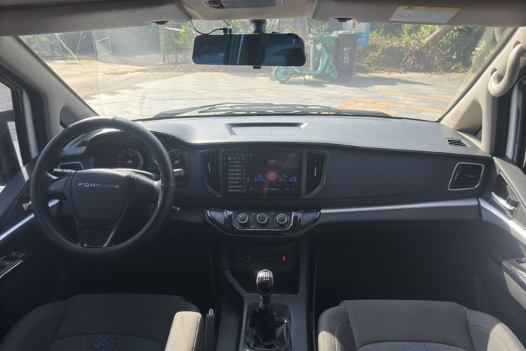 Used FORTHING Lingzhi 2024 M5L 1.5T Manual Comfort 7-Seater