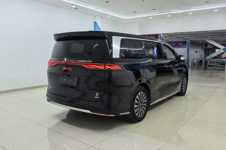 Used BYD Xia 2025 DM-i 1.5T 180km Excellence Model