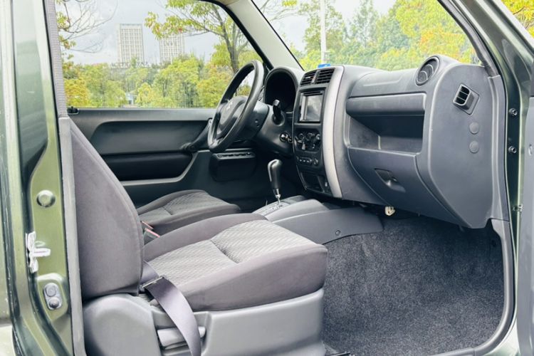 Used Suzuki Jimny 2015 1.3L AT JLX Navigation Edition