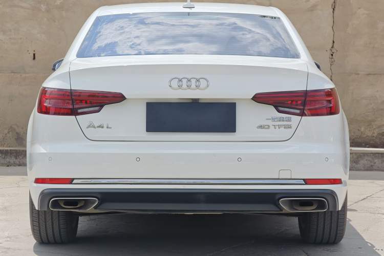 Used Audi A4L 2019 40 TFSI Ambition China VI Exterior 4