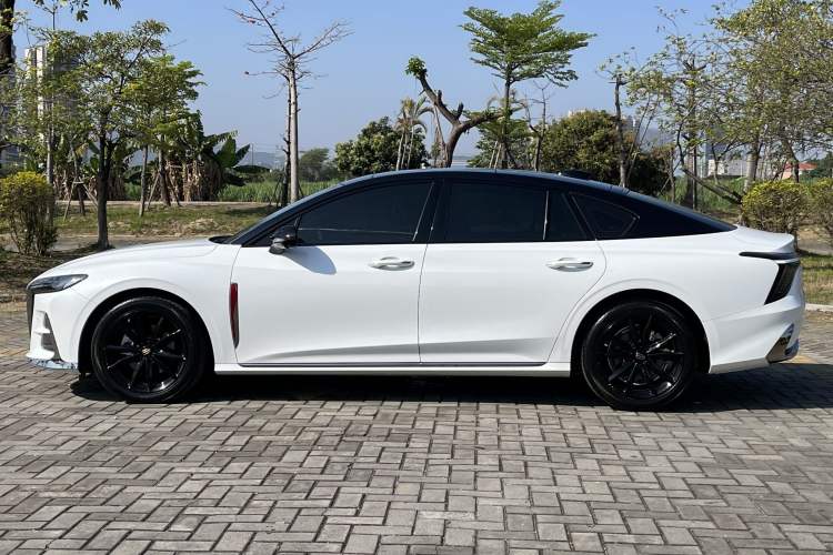 Used Hongqi H6 2023 2.0T ZhiShang Version
