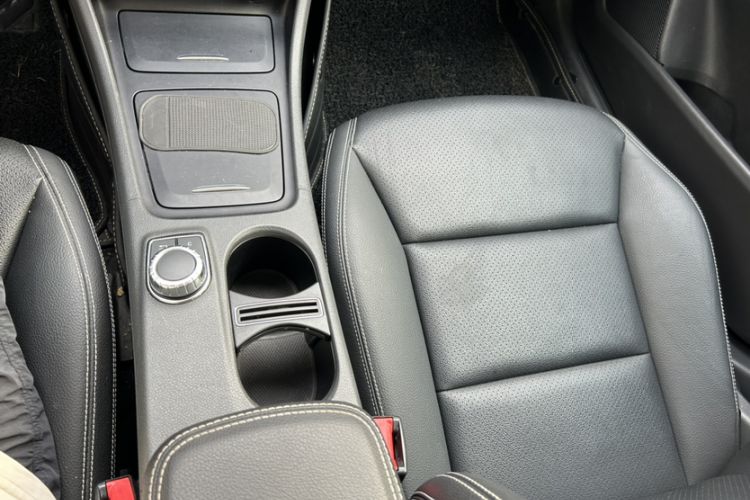 Used Mercedes-Benz GLA 2015 GLA 200 Fashion Model