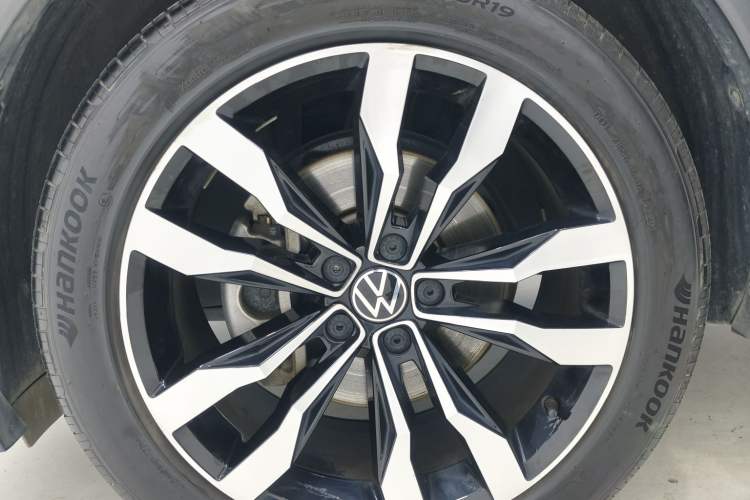 Used Volkswagen Tiguan L 2021 380TSI Automatic All-Wheel Drive R-Line Comfort Plus 7-Seater