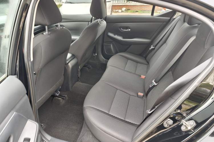 Used Nissan Sylphy 2020 1.6L XE CVT Comfort Edition Headliner