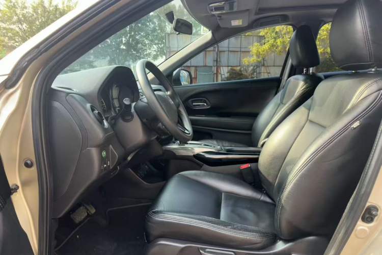 Used Honda XR-V 2017 1.8L EXi CVT Comfort Version Interior 3