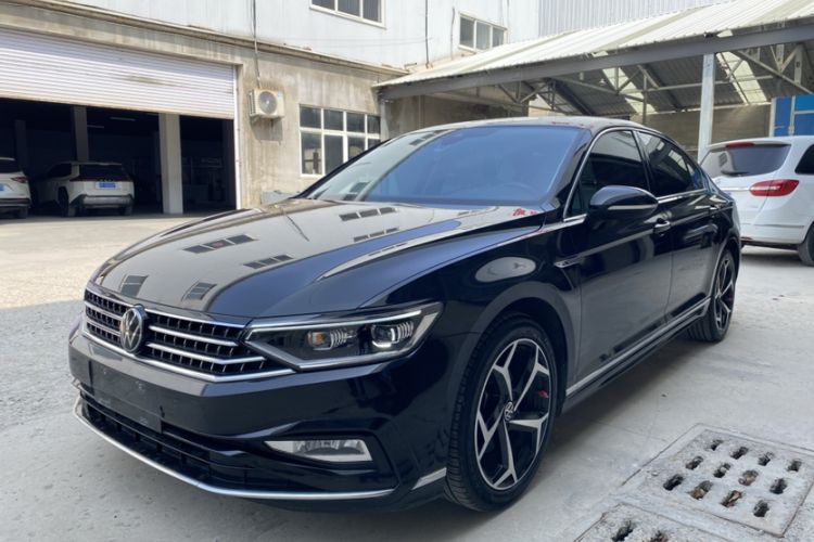 Used Volkswagen Magotan 2023 2 Million Units Limited Edition 330TSI DSG Leading Version