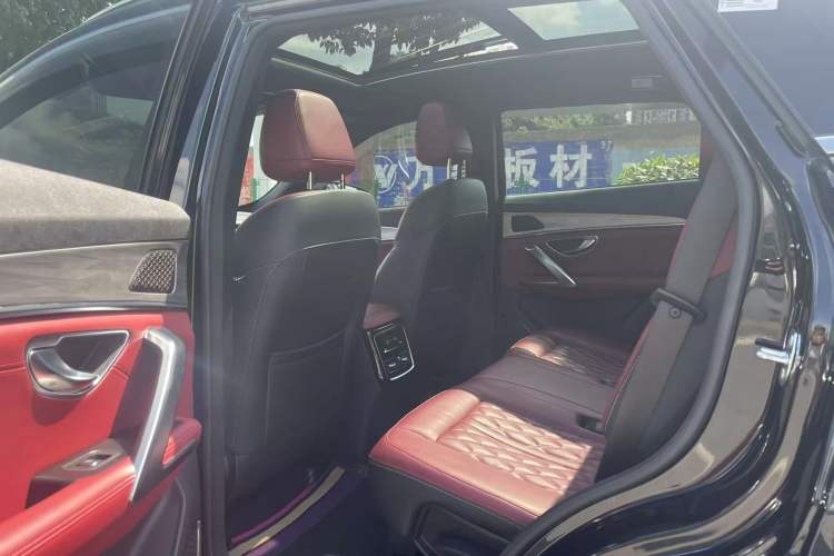 Used JETOUR X70 PLUS 2023 1.5T DCT Brave PLUS 5-Seater