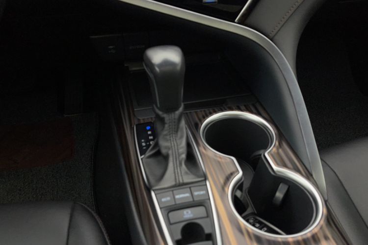 Used Toyota Camry 2019 2.5G Luxury Edition China VI Standard Interior 1