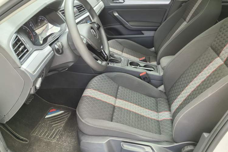 Used Volkswagen Lamando 2019 230TSI DSG Fashion Edition China VI