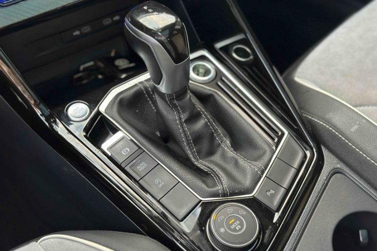 Used Volkswagen Tayron 2020 380TSI All-Wheel Drive R-Line Connected Version
