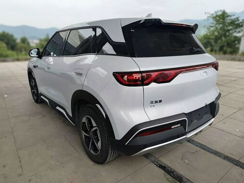 BYD Yuan UP 2024 401KM Leading Edition — снимка 13