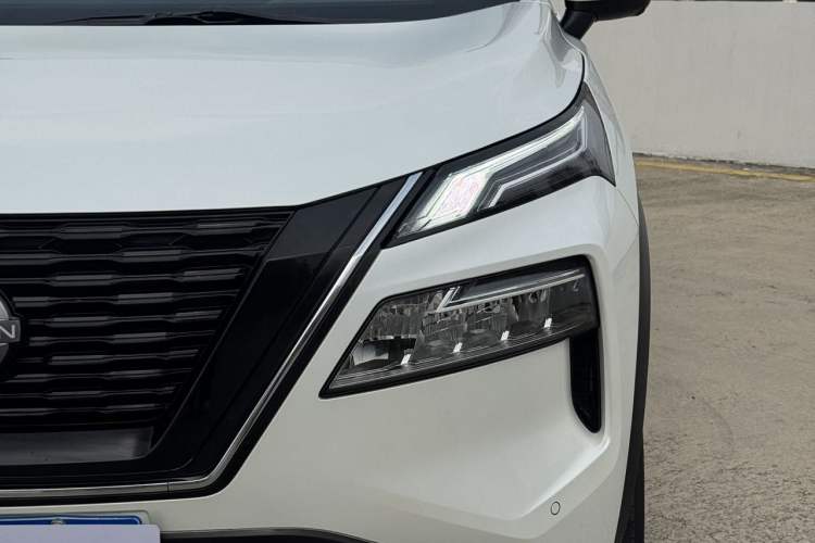 Used Nissan X-Trail 2023 e-POWER Ultra-Hybrid Dual-Motor All-Wheel-Drive Luxury Edition Exterior 9