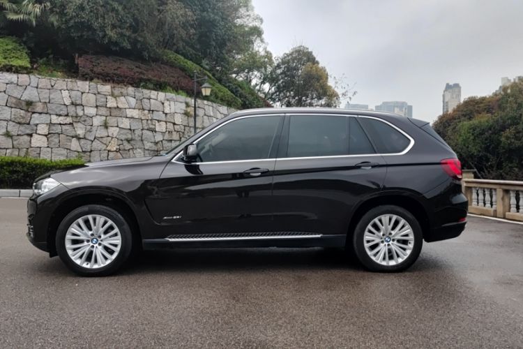 Used BMW X5 2017 xDrive28i

