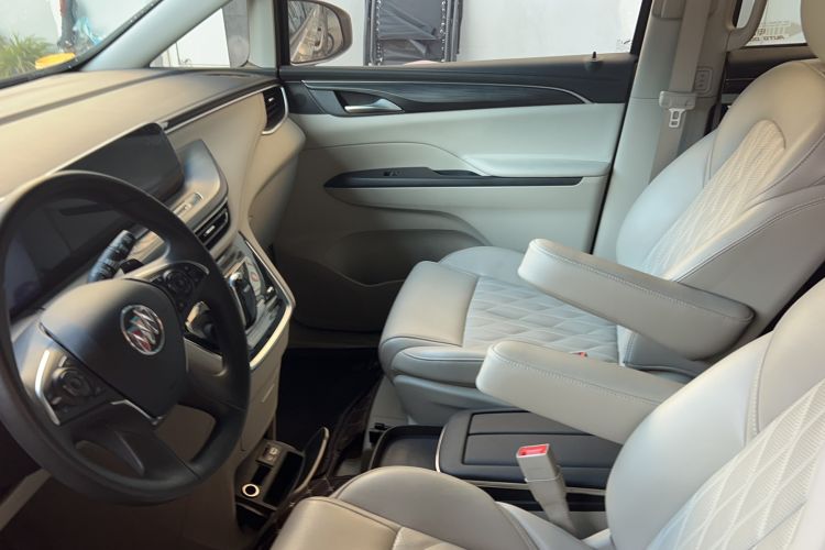 Used Buick GL8 2022 ES Landtrek 653T Comfort Edition
