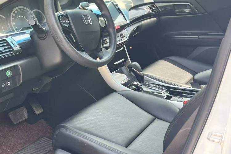 Used Honda Accord 2016 2.0L Comfort Edition

