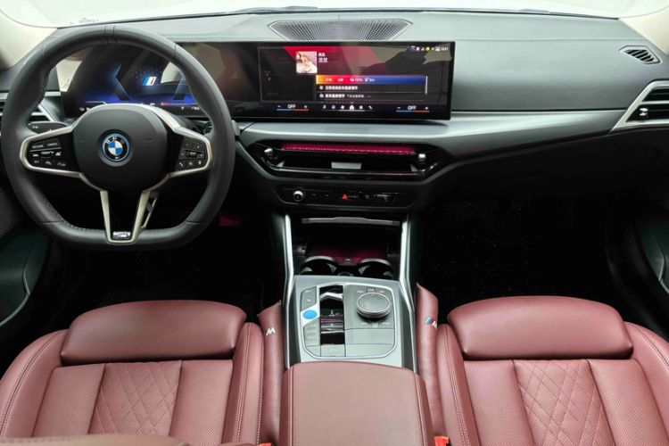 Used BMW i3 2025 eDrive 35 L
