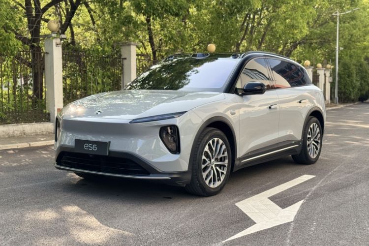 Used Nio EC6 2024 75 kWh Front Left 45 Deg