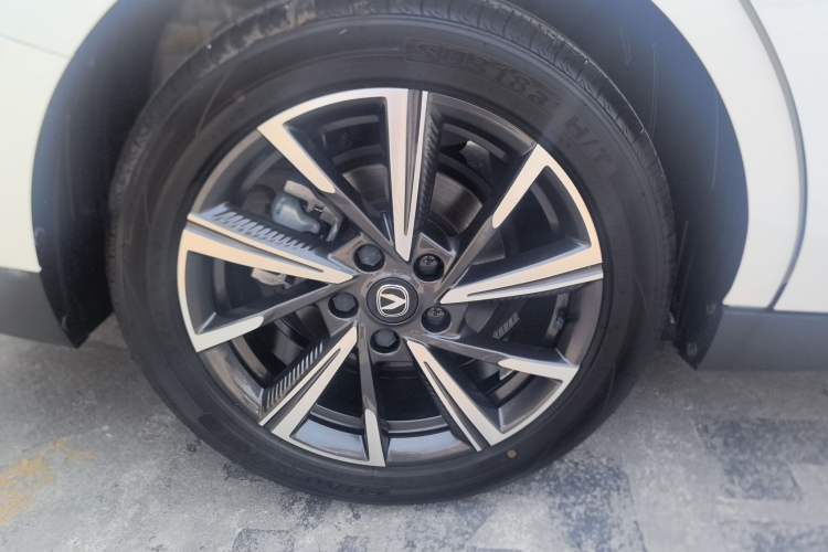 Used CHANGAN Eado 2024 1.5T GDI Automatic Flagship Edition Exterior 9