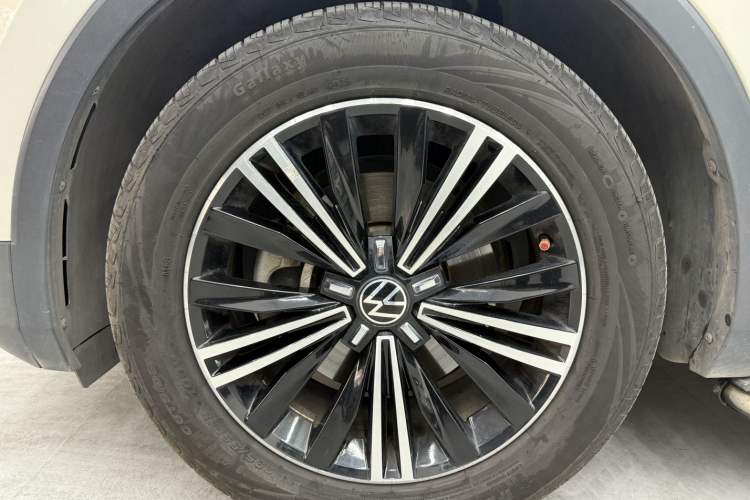 Used Volkswagen Tiguan L 2021 330TSI Automatic Two-Wheel Drive Comfort Edition
