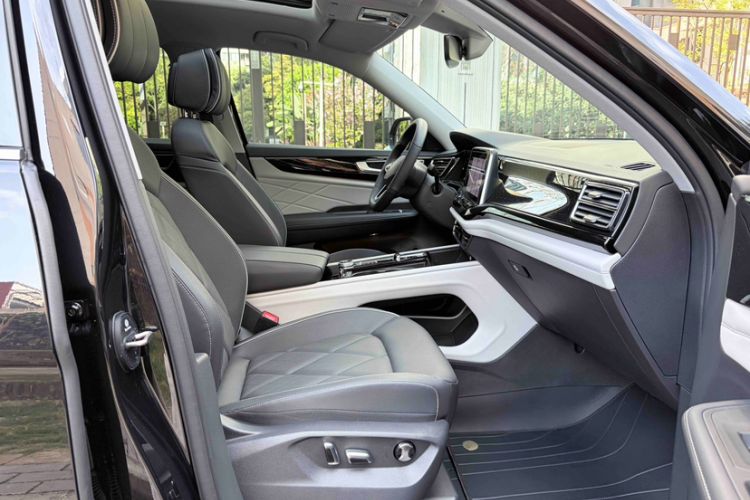 Used Volkswagen Teramont 2024 380TSI All-Wheel Drive Longyao Edition Interior 1