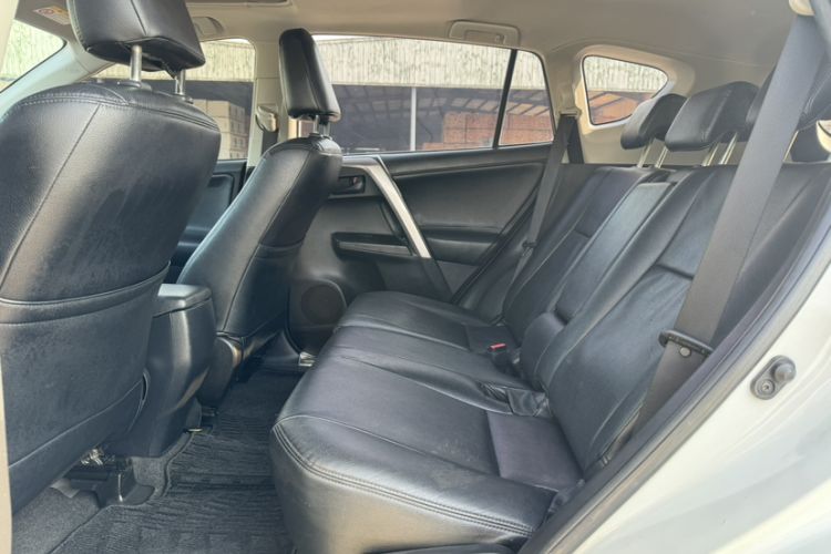 Used Toyota RAV4 2019 2.0L CVT Two-Wheel Drive Pioneer Edition China V Standard
