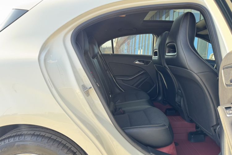 Used Mercedes-Benz A-Class (Import) 2016 A 180
