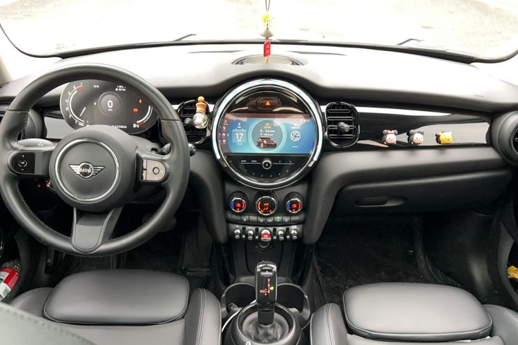 Used MINI MINI 2022 1.5T COOPER Classic Edition Five-Door Version