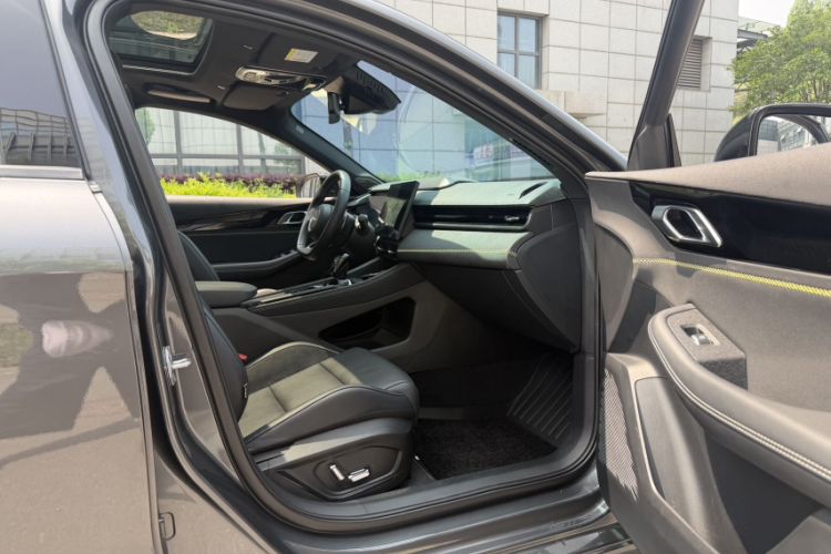 Used Lynk & Co 03 2023 1.5TD DCT JingPro
