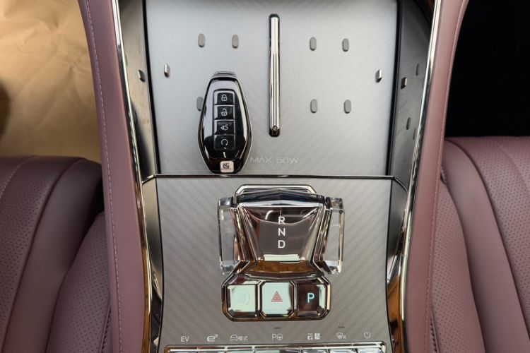 Used Denza Z9GT 2024 1100 Four-Wheel Drive Max Edition