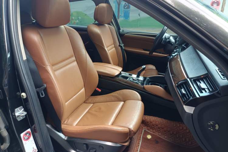 Used BMW X6 2013 xDrive35i
